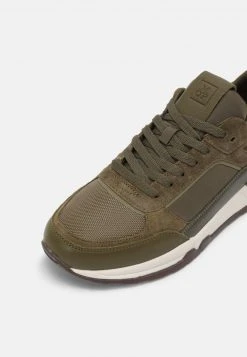 Marc O'Polo Herren PETER - Sneaker Low - Oliv 13 Marc O'Polo Herren PETER - Sneaker Low - Oliv -Marc O'Polo Verkäufe 047c158039d843c9b8a34ff700fe8ea2