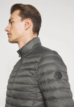 Marc O'Polo Herren Winterjacke - Castlerock 11 Marc O'Polo Herren Winterjacke - Castlerock -Marc O'Polo Verkäufe 058d6bee2cc04d0eb9a230a544b8c233