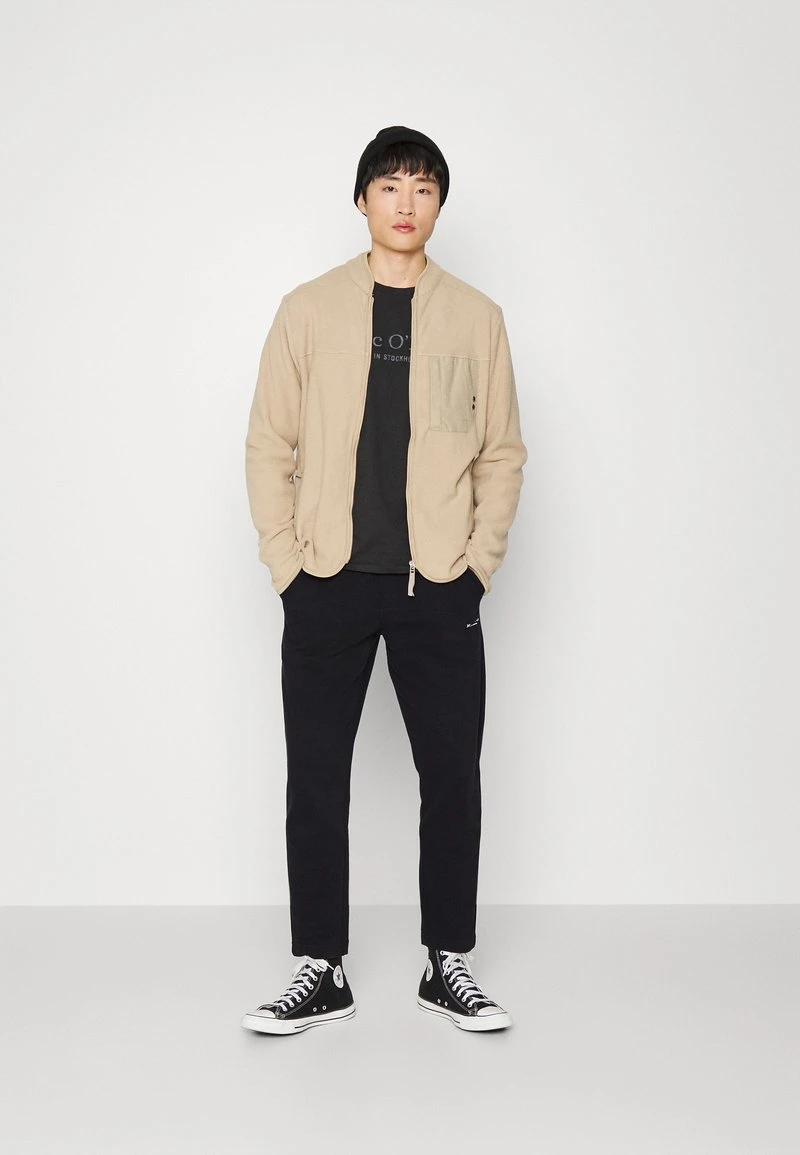 Marc O'Polo Herren PANTS FRONT AND BACK POCKETS - Jogginghose - Black 2 Marc O'Polo Herren PANTS FRONT AND BACK POCKETS - Jogginghose - Black – Bild 2