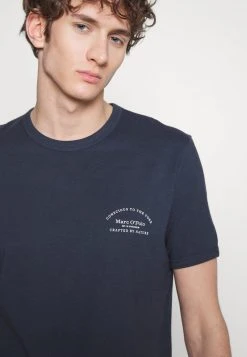 Marc O'Polo SHORT SLEEVE CREW NECK PRINT - T-Shirt Print - Dark Navy | Herren 9 Marc O'Polo SHORT SLEEVE CREW NECK PRINT - T-Shirt Print - Dark Navy | Herren -Marc O'Polo Verkäufe 1be664d497f54a5eb48413e024407747