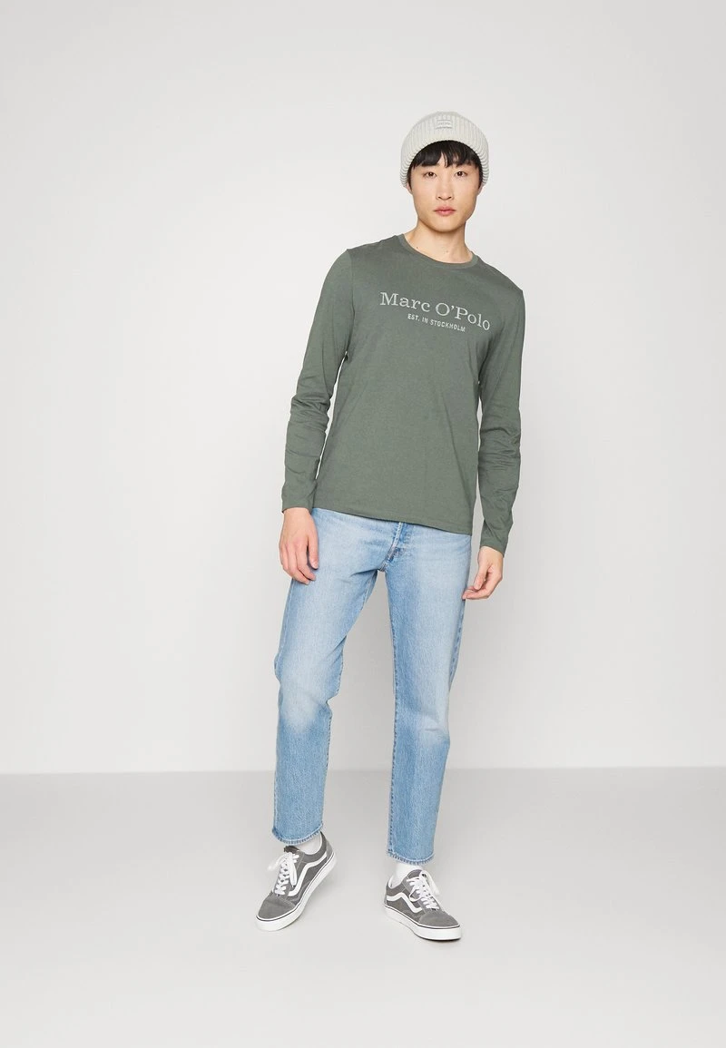 Marc O'Polo Herren LONG SLEEVE CLASSIC - Langarmshirt - Mangrove 2 Marc O'Polo Herren LONG SLEEVE CLASSIC - Langarmshirt - Mangrove – Bild 2