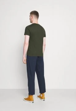 Marc O'Polo Herren SHORT SLEEVE CREW NECK ARTWORK ON CHEST - T-Shirt Print - Burnt Leaf -Marc O'Polo Verkäufe 24f80e967bff4d1ab296cad52071f563