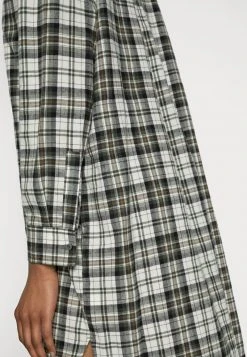 Marc O'Polo DRESS LOOSE FIT CHEST POCKET WITH DESSIN - Blusenkleid - Dark Green | Damen -Marc O'Polo Verkäufe 3d7bd59cab1a4f3582a20654bb2951b5