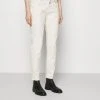 Marc O'Polo TROUSER MID WAIST BOYFRIEND - Jeans Tapered Fit - Offwhite | Damen