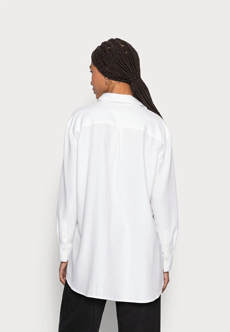 BLOUSE LONG SLEEVE KENT COLLAR BOYFRIEND FIT PATCHED POCKET - Bluse - white Marc O'Polo BLOUSE LONG SLEEVE KENT COLLAR BOYFRIEND FIT PATCHED POCKET - Bluse - White | Damen -Marc O'Polo Verkäufe 59d65f2c30fe43efa443414dfc8e9d8c