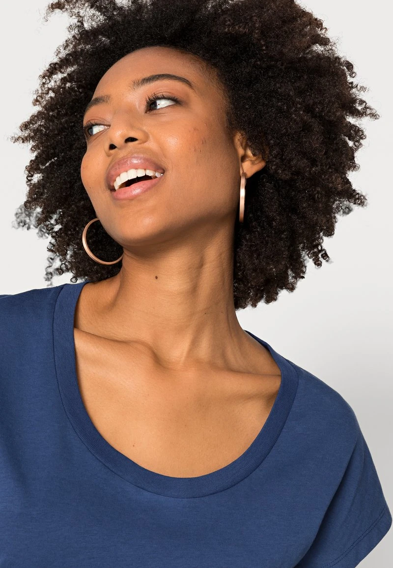 T-Shirt basic - noble blue Marc O'Polo T-Shirt Basic - Noble Blue | Damen -Marc O'Polo Verkäufe 5a1041b681f04bfaa22b5d86705451e9