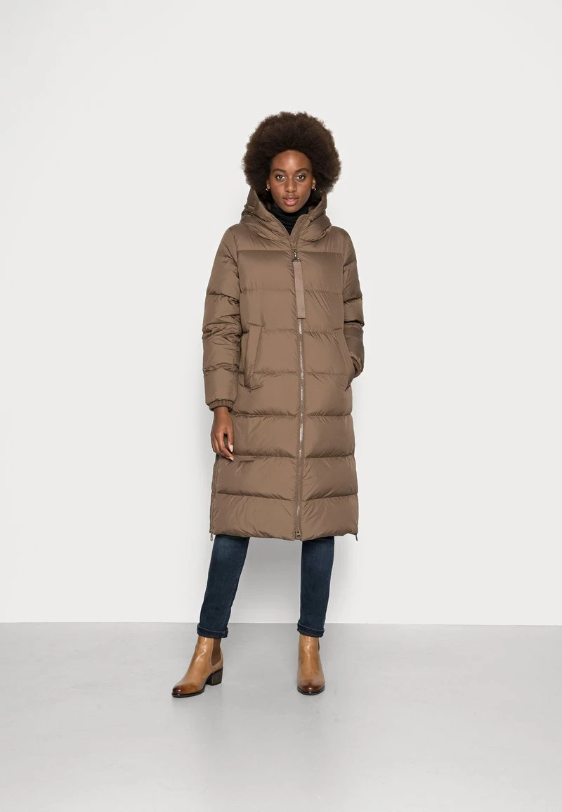 Marc O'Polo PUFFER COAT FIX HOOD WELT POCKETS BACKPACK STRAPS - Daunenmantel - Nutshell Brown | Damen 1 Marc O'Polo PUFFER COAT FIX HOOD WELT POCKETS BACKPACK STRAPS - Daunenmantel - Nutshell Brown | Damen