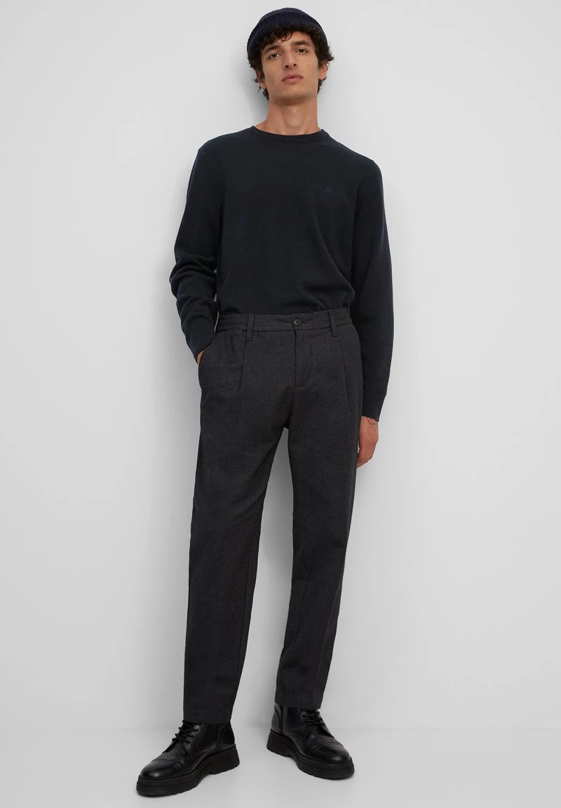 Marc O'Polo HOCHWERTIGER MIX - Strickpullover - Total Eclipse | Herren 2 Marc O'Polo HOCHWERTIGER MIX - Strickpullover - Total Eclipse | Herren – Bild 2