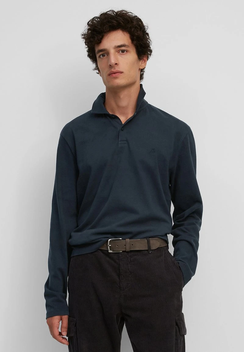 Marc O'Polo Herren LONG SLEEVE HERINGBONE DETAILS EMBROIDERY - Poloshirt - Total Eclipse 1 Marc O'Polo Herren LONG SLEEVE HERINGBONE DETAILS EMBROIDERY - Poloshirt - Total Eclipse