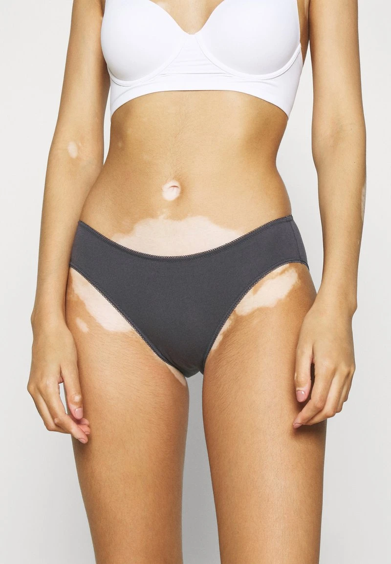 3 PACK - Slip - black/grey/white Marc O'Polo 3 PACK - Slip - Black/grey/white | Damen -Marc O'Polo Verkäufe 6a6133bf92f1495c8e48a375dec534a7