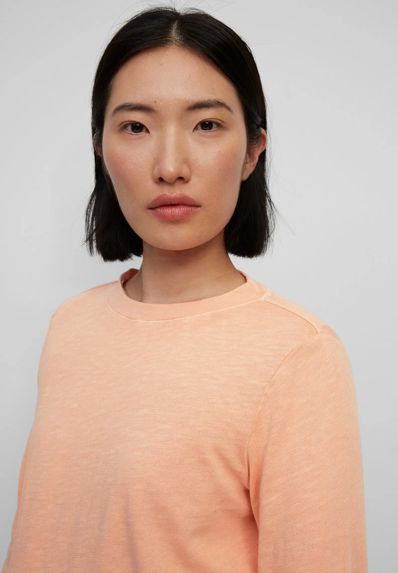 Marc O'Polo Damen LONGSLEEVE AUS HEAVY QUALITÄT - Langarmshirt - Brushed Peach 4 Marc O'Polo Damen LONGSLEEVE AUS HEAVY QUALITÄT - Langarmshirt - Brushed Peach – Bild 4