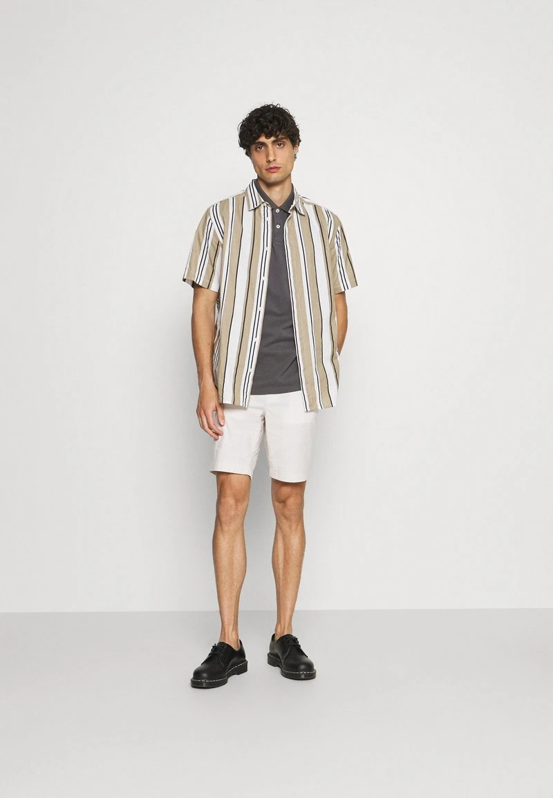 Marc O'Polo SHORT SLEEVE BUTTON PLACKET - Poloshirt - Gray | Herren 2 Marc O'Polo SHORT SLEEVE BUTTON PLACKET - Poloshirt - Gray | Herren – Bild 2