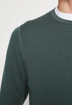 Marc O'Polo Herren CREW NECK - Strickpullover - Nottingham Forest 11 Marc O'Polo Herren CREW NECK - Strickpullover - Nottingham Forest -Marc O'Polo Verkäufe 86b0cce0b8cb4a63ad80ad016b4f8594