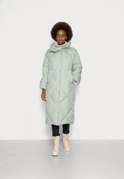 Marc O'Polo COAT FILLED BIG DIAMOND QUILTING, WIDE SLEEVES - Daunenmantel - Washed Spearmint | Damen