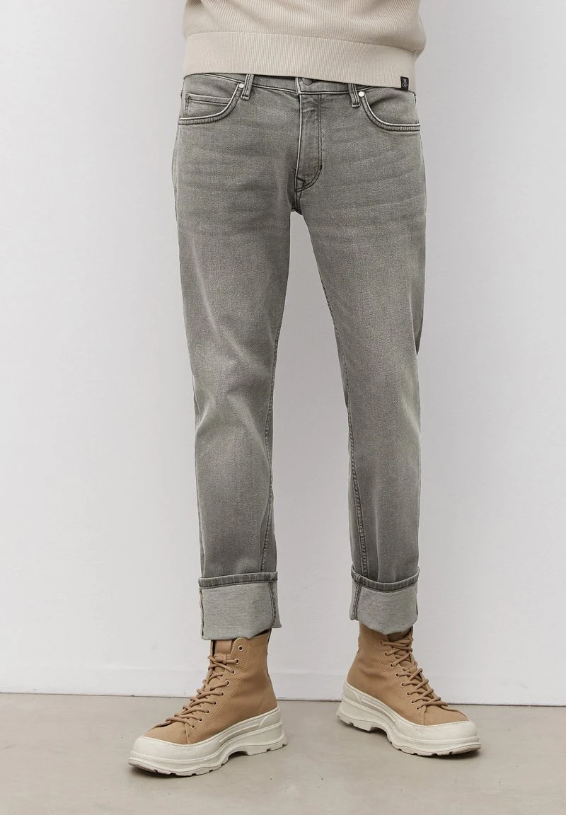 Marc O'Polo Jeans Straight Leg - Eco Dark Grey Wash | Herren 1 Marc O'Polo Jeans Straight Leg - Eco Dark Grey Wash | Herren