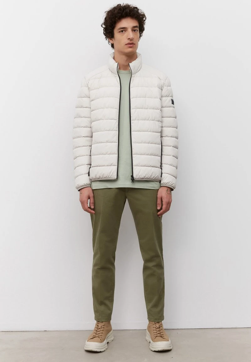 Marc O'Polo SDND, REGULAR FIT, STAND UP COLLAR - Übergangsjacke - Gray Silk | Herren 5 Marc O'Polo SDND, REGULAR FIT, STAND UP COLLAR - Übergangsjacke - Gray Silk | Herren – Bild 5