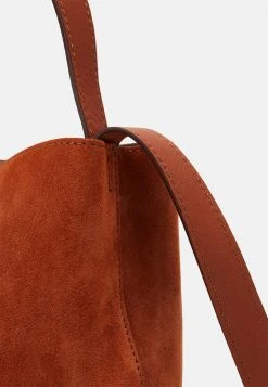 Marc O'Polo GERI - Umhängetasche - Rustic Orange | Damen 8 Marc O'Polo GERI - Umhängetasche - Rustic Orange | Damen -Marc O'Polo Verkäufe 9e3990446a0a4b4894beea994572f0b5