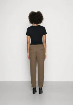 Marc O'Polo PANTS, TRAVEL PANTS, MID RISE, TAPERED LEG, CUTLINES, DEM DETAIL - Stoffhose - Nutshell Brown | Damen -Marc O'Polo Verkäufe 9e5c3b55e58e4b25b5e1586d66d8ffab