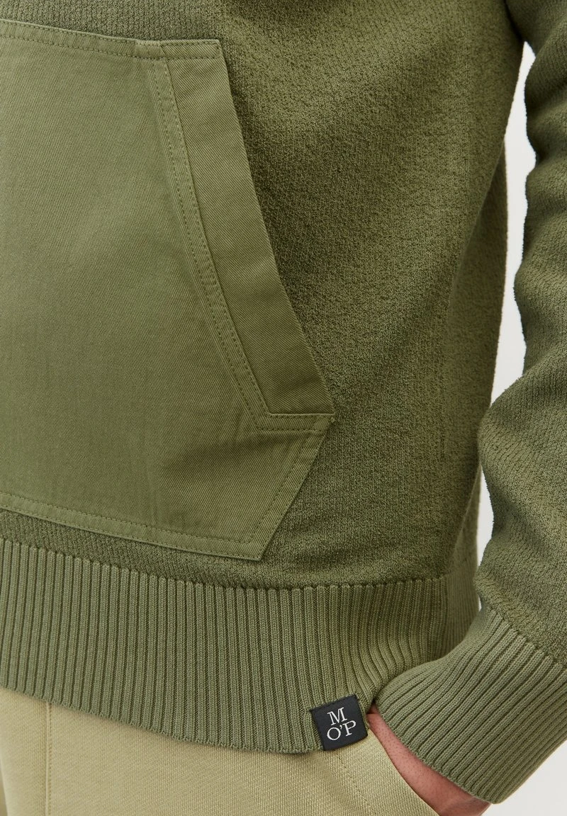 Marc O'Polo Sweatjacke - Olive | Herren 4 Marc O'Polo Sweatjacke - Olive | Herren – Bild 4