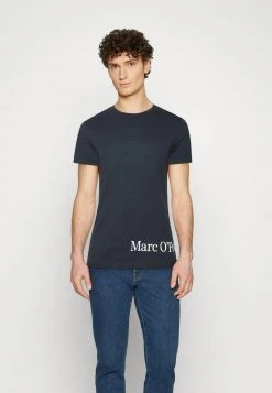 Marc O'Polo ARTWORK - T-Shirt Print - Dark Navy | Herren