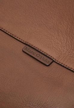 Marc O'Polo Damen GEMMA - Umhängetasche - Chocolate Brown 11 Marc O'Polo Damen GEMMA - Umhängetasche - Chocolate Brown -Marc O'Polo Verkäufe aad5e8a5880146dcac9d518d294fa97c