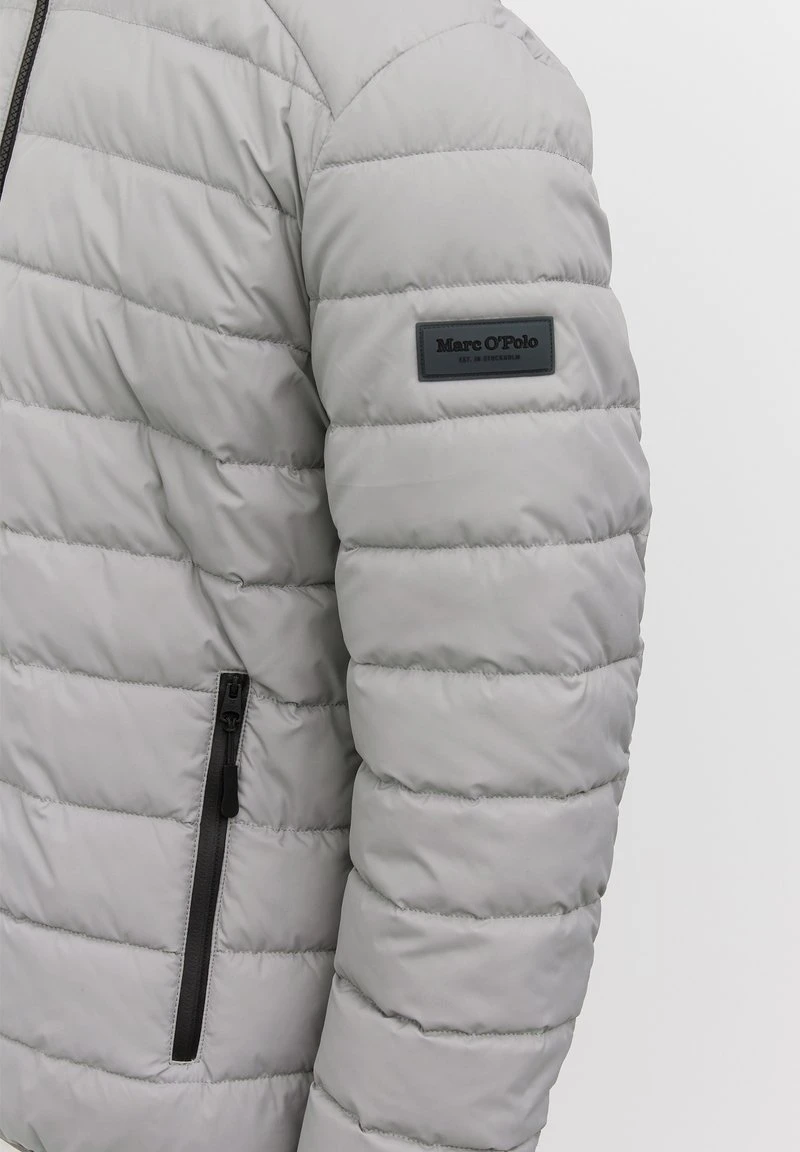 Marc O'Polo SDND, REGULAR FIT, STAND UP COLLAR - Übergangsjacke - October Mist | Herren 3 Marc O'Polo SDND, REGULAR FIT, STAND UP COLLAR - Übergangsjacke - October Mist | Herren – Bild 3