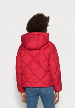 Marc O'Polo Damen PUFFER JACKET DIAMOND QUILTING BIG FIX HOOD - Daunenjacke - Bright Pomegranate -Marc O'Polo Verkäufe b5e21546c8bd40db8d8c1813e2508472