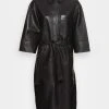 Marc O'Polo Damen DRESS TURN-DOWN COLLAR PATCHED POCKET BELTED - Blusenkleid - Black