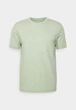 Marc O'Polo SHORT SLEEVE CREW NECK CHEST POCKET SMALL LOGO - T-Shirt Basic - Pistachio Gray | Herren -Marc O'Polo Verkäufe bd86af9ff2eb471eb24c821e3985e84c