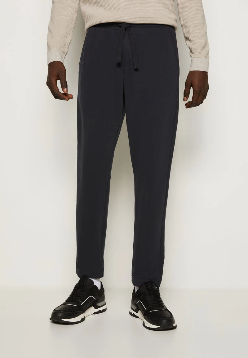 Marc O'Polo FRONT AND BACK POCKETS - Jogginghose - Phantom Fear | Herren 1 Marc O'Polo FRONT AND BACK POCKETS - Jogginghose - Phantom Fear | Herren