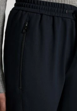 Marc O'Polo PANTS LONTTA FIT ANKLE LENGTH CUTLINES ZIPPER POCKETS - Jogginghose - Deep Blue Sea | Damen 4 Marc O'Polo PANTS LONTTA FIT ANKLE LENGTH CUTLINES ZIPPER POCKETS - Jogginghose - Deep Blue Sea | Damen -Marc O'Polo Verkäufe da127bf9ea994de39b9d06be9f1c4ed7