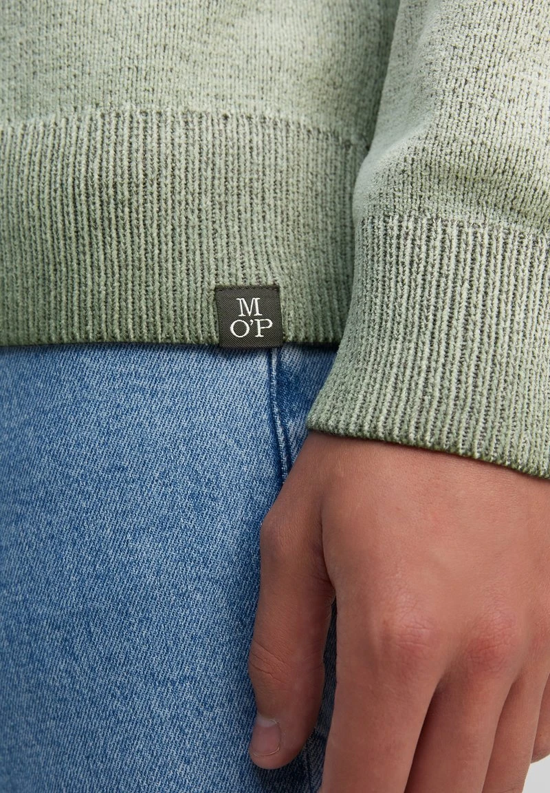 Marc O'Polo AUS CHENILLE GARN - Strickpullover - Fermented Fern | Herren 4 Marc O'Polo AUS CHENILLE GARN - Strickpullover - Fermented Fern | Herren – Bild 4