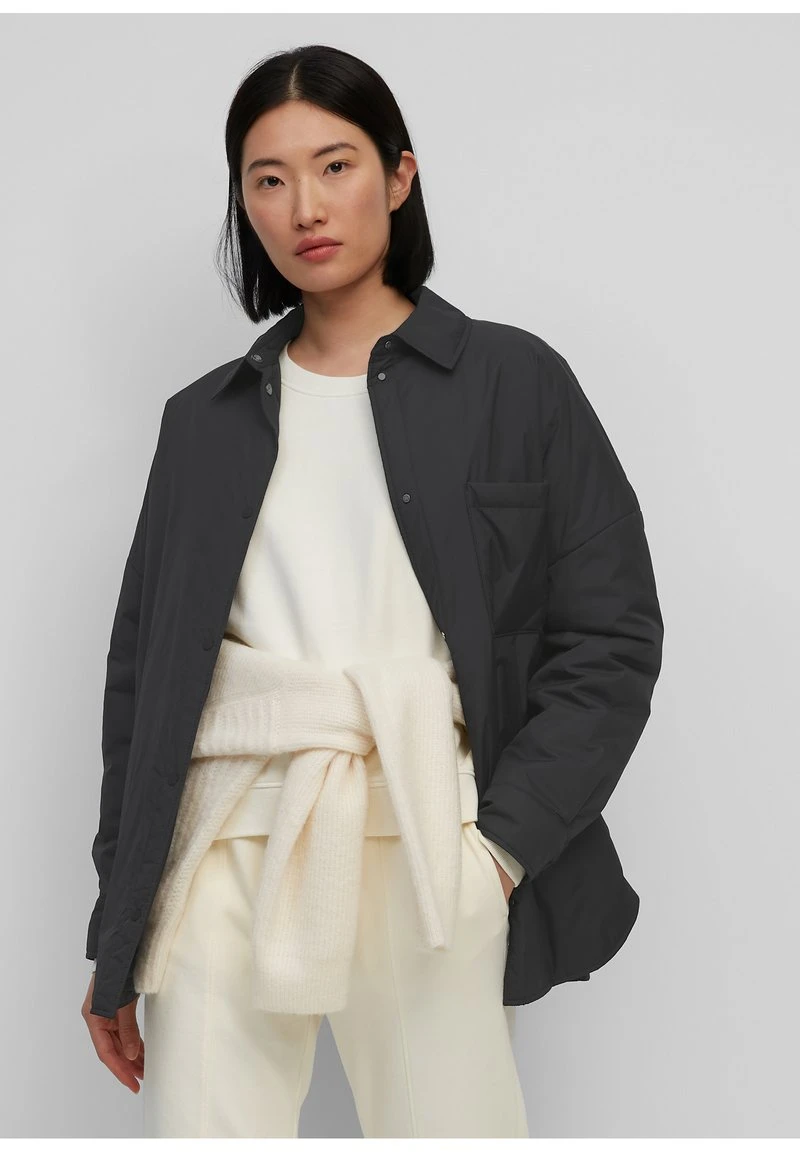 Marc O'Polo Damen SHIRT JACKET THERMORE PADDING TURN DOWN - Kurzmantel - Black 1 Marc O'Polo Damen SHIRT JACKET THERMORE PADDING TURN DOWN - Kurzmantel - Black