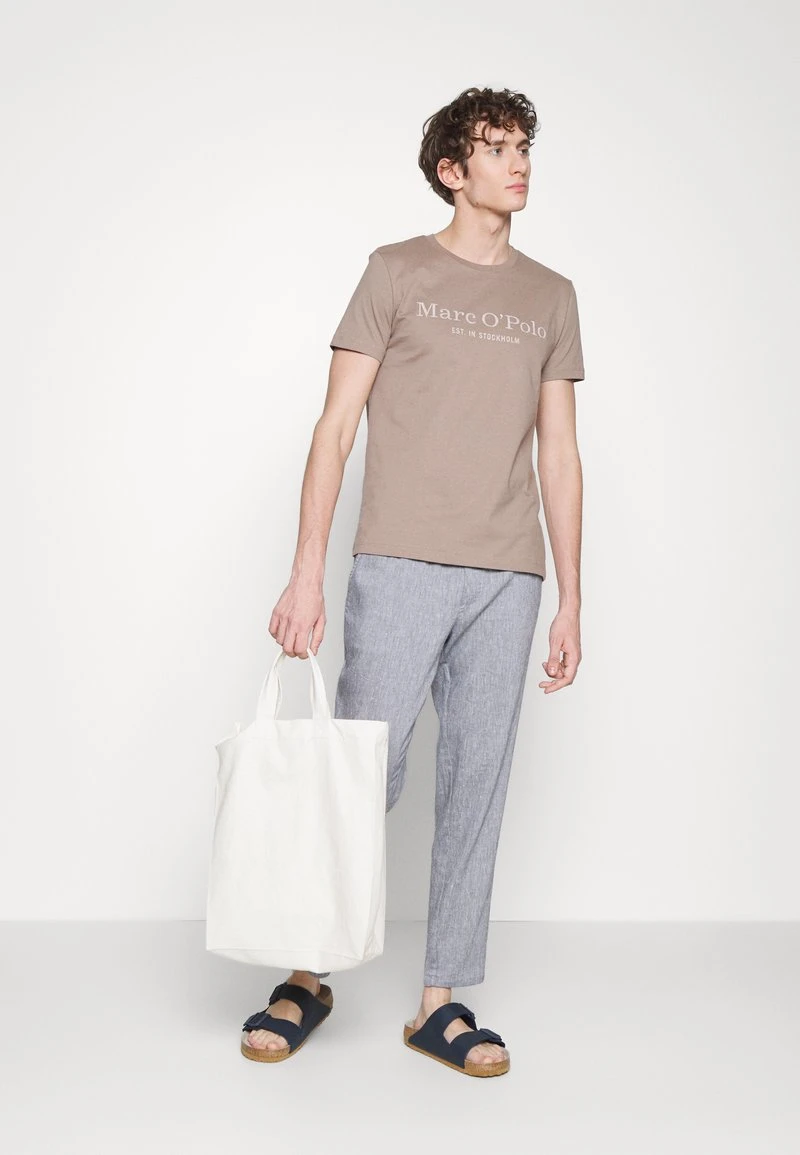 Marc O'Polo Herren SHORT SLEEVE ROUND NECK CLASSIC - T-Shirt Print - Stone Harbour 2 Marc O'Polo Herren SHORT SLEEVE ROUND NECK CLASSIC - T-Shirt Print - Stone Harbour – Bild 2