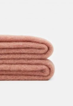 Marc O'Polo SCARVE FUZZY LONG FRINGES - Schal - Blooming Peach | Damen -Marc O'Polo Verkäufe f1aacbe812f24616b82cdbf5f882b3e2