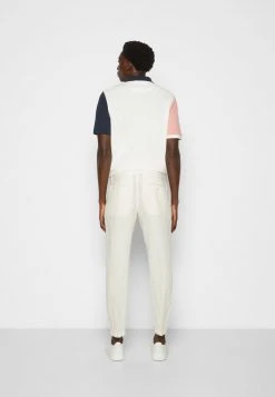 Marc O'Polo Herren OSBY JOGGER PLEATS - Stoffhose - Egg White -Marc O'Polo Verkäufe f6967d21af7f4726bb39ef4c40bbf34d