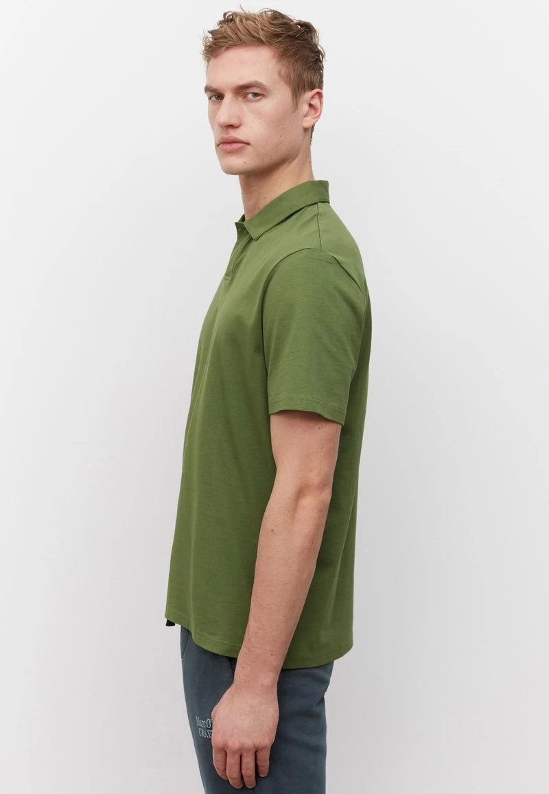 Marc O'Polo KURZARM RELAXED - Poloshirt - English Moss | Herren 4 Marc O'Polo KURZARM RELAXED - Poloshirt - English Moss | Herren – Bild 4