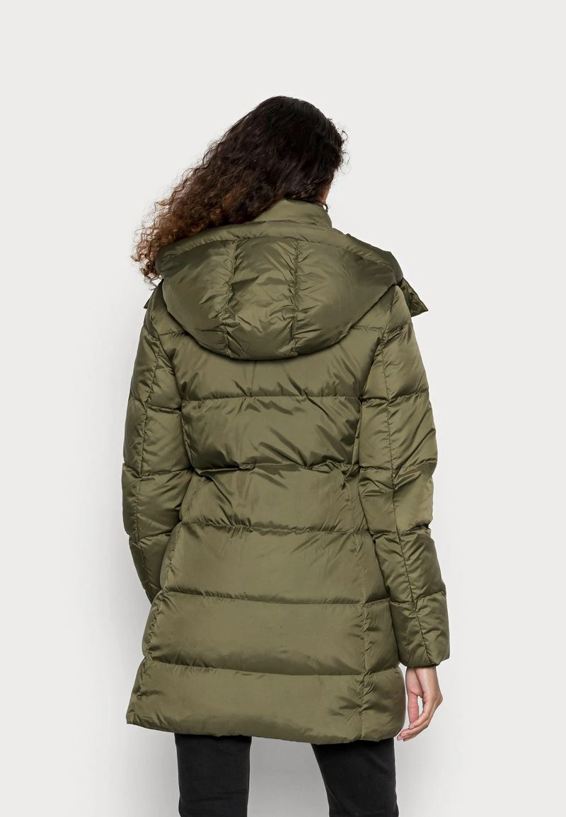 Marc O'Polo MIDDLE LENGTH DETACHABLE HOOD - Daunenmantel - Natural Olive | Damen 3 Marc O'Polo MIDDLE LENGTH DETACHABLE HOOD - Daunenmantel - Natural Olive | Damen – Bild 3